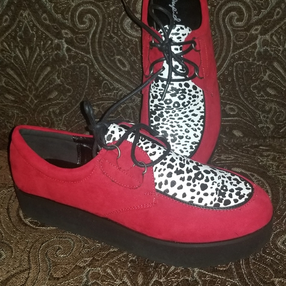 Red suede loafers - Picture 2 of 5